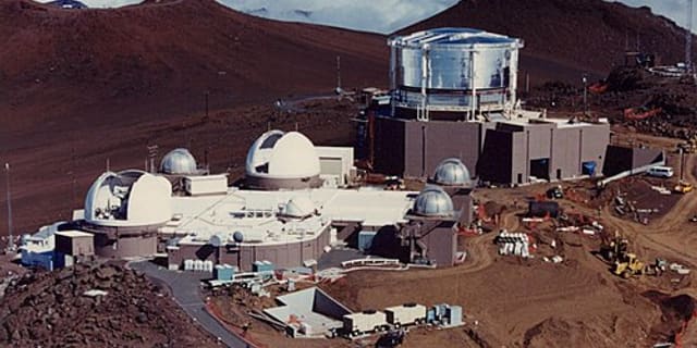 Air Force Maui Optical and Supercomputing observatory