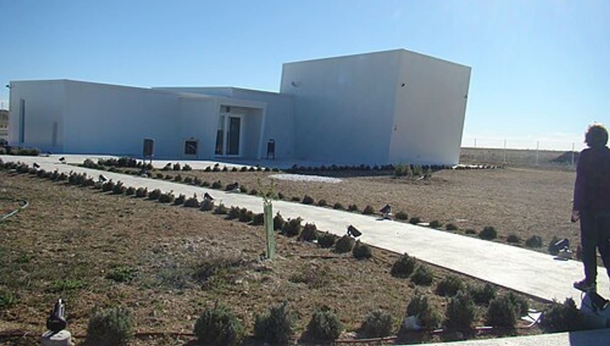Centro Astronómico, Tiedra