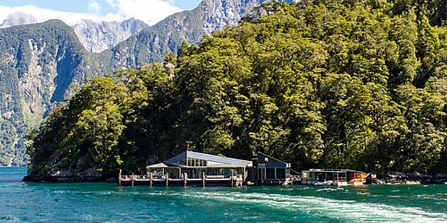 Milford Sound Discovery Centre and Underwater Observatory